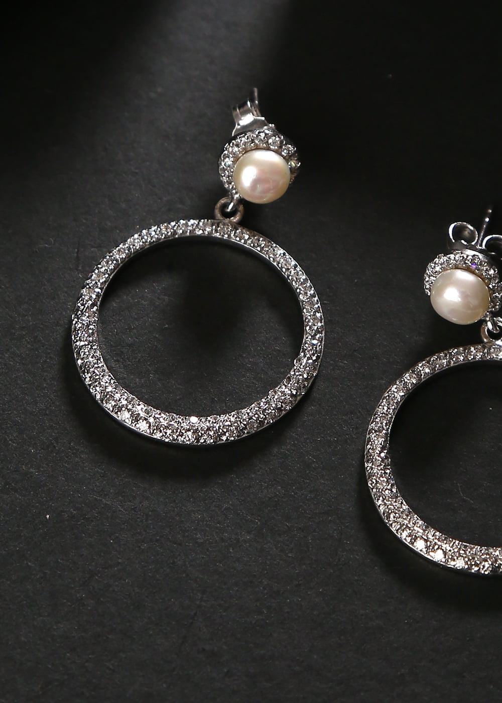 Wreath of Love Earring